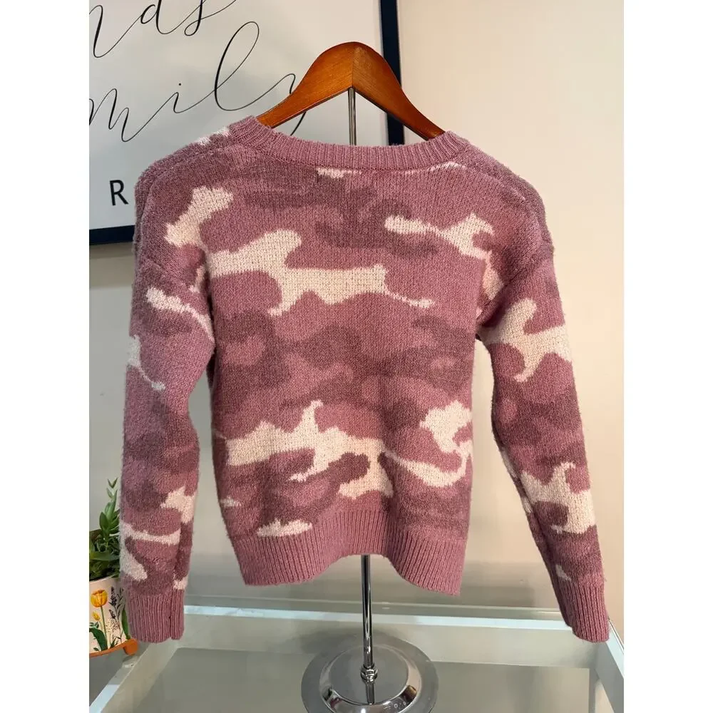 💕 Girls Pink Camo Sweater – Size 10/12 | NWT 💕